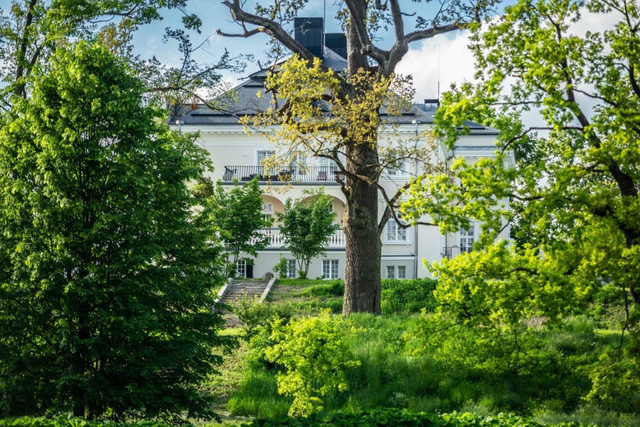 Palac Komierowo Hotel Sepolno Krajenskie Exterior photo